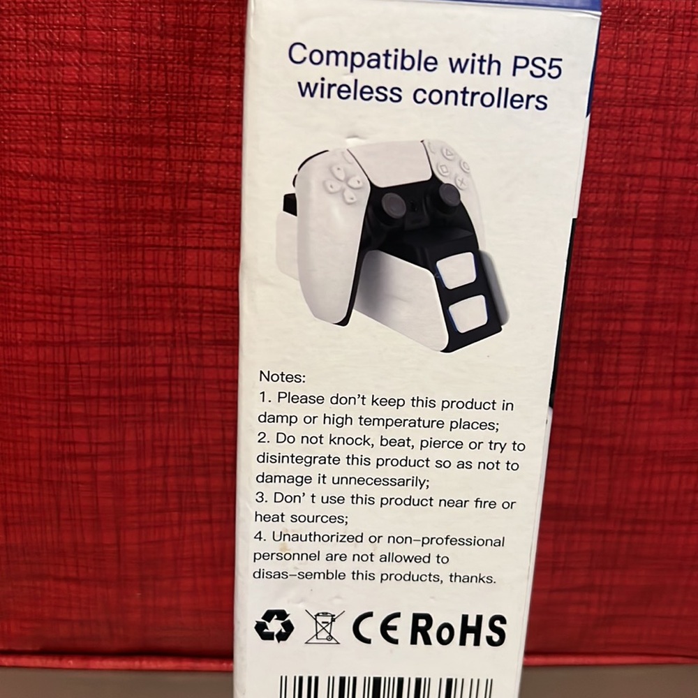 Charger Station for PS5 Controller - Picture 3 of 3